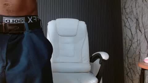 Snapshot of man_san11 chatting on October 12, 5:37 pm man_san11 online show from October 12, 5:37 pm