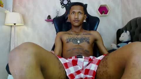 Snapshot of man_san11 chatting on October 11, 5:27 pm man_san11 online show from October 11, 5:27 pm