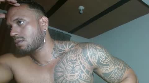 Manolo online show from February 10, 2:03 am