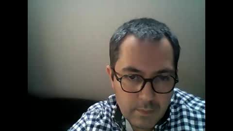 Snapshot of manu5933 chatting on December 7, 2:19 pm manu5933 online show from December 7, 2:19 pm