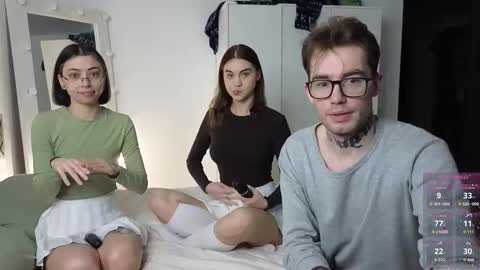 MARY PVT IS OPEN online show from November 28, 7:16 am