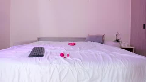 Mara online show from July 22, 1:02 pm