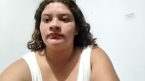 mara_lopez001 online show from May 17, 1:04 am