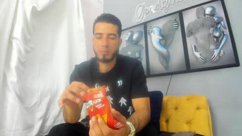 Marc Ruffalo online show from April 12, 7:18 pm