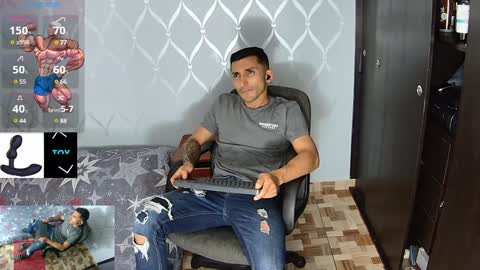 Snapshot of marckmuscle chatting on February 3, 2:03 am Marck  Independent model  online show from February 3, 2:03 am