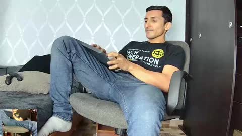 Snapshot of marckmuscle chatting on March 10, 2:50 am Marck  Independent model  online show from March 10, 2:50 am