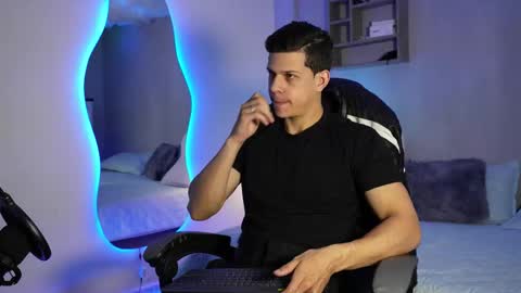 Marco Sullivan online show from March 27, 9:27 pm