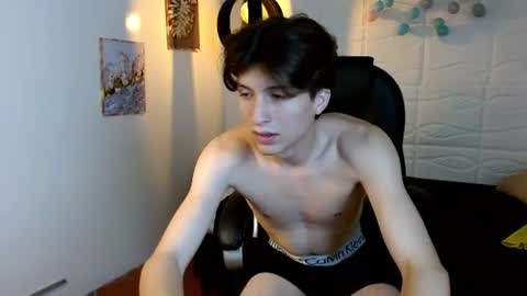 marcoviolet online show from June 17, 8:47 pm