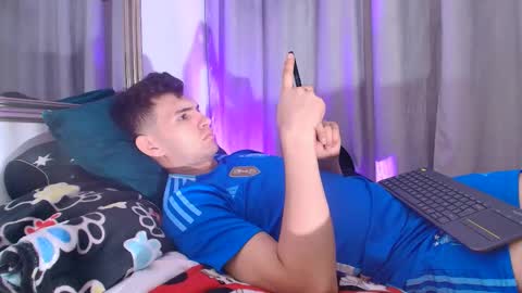 Snapshot of marcus_fire chatting on October 4, 8:12 am marcus_fire online show from October 4, 8:12 am