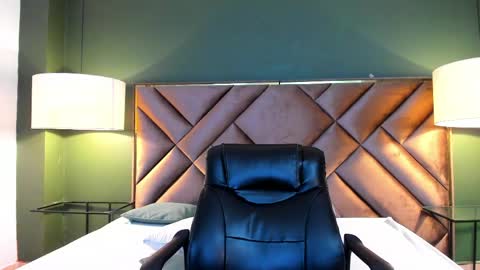marcus_jeron online show from June 4, 12:05 am