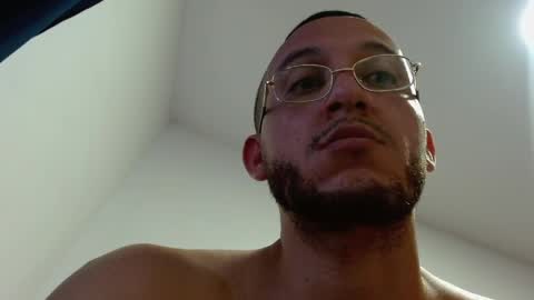   online show from April 11, 8:46 pm