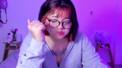 danna online show from February 11, 10:36 am