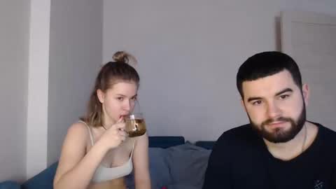 Snapshot of margaretstrein chatting on February 25, 4:35 am Alex and Jane online show from February 25, 4:35 am