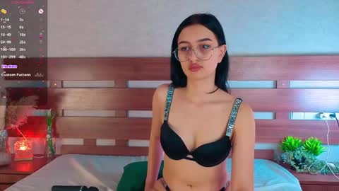 margarettparker online show from April 16, 5:51 am