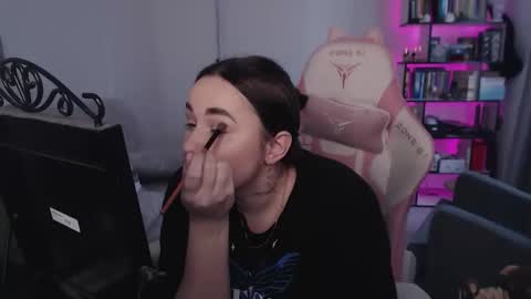 mari moore online show from February 10, 8:39 am