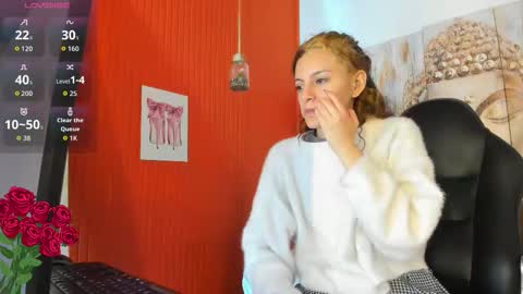 maria_turner1 online show from February 22, 1:25 pm