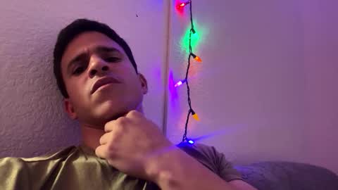 Snapshot of mariachi22cm chatting on October 27, 2:22 am mariachi22cm online show from October 27, 2:22 am