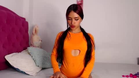 Giselle Mara  online show from November 7, 10:45 pm