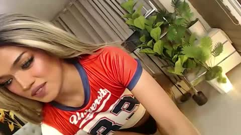 mariah_clara online show from April 8, 9:12 am