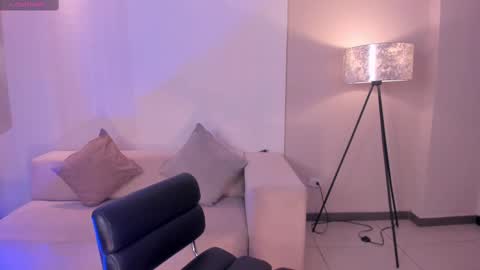 Snapshot of mariaherrera_ chatting on October 4, 9:12 pm MARIA HERRERA online show from October 4, 9:12 pm