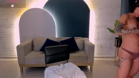 MARIA HERRERA  online show from November 29, 1:35 am