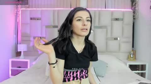 mariana__thompson online show from August 4, 2:40 am