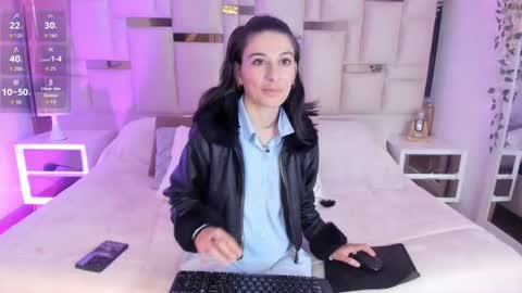 mariana__thompson online show from August 7, 2:54 am