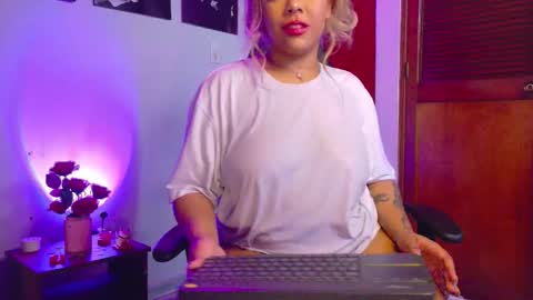 Mariana Prada online show from February 16, 12:47 pm