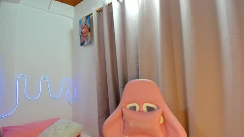 Mariangel online show from February 25, 2:48 am