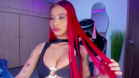 M A R I A N E online show from November 1, 12:11 am