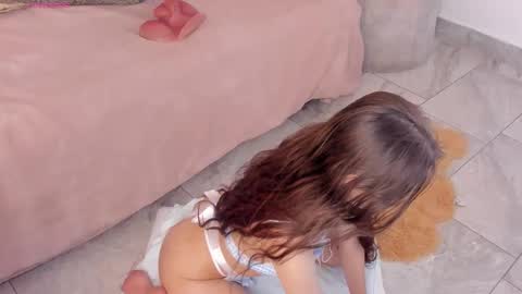 Maria Pettit online show from March 6, 12:04 pm