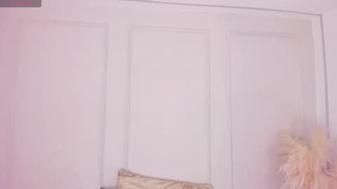 Maria Pettit online show from March 20, 11:59 am