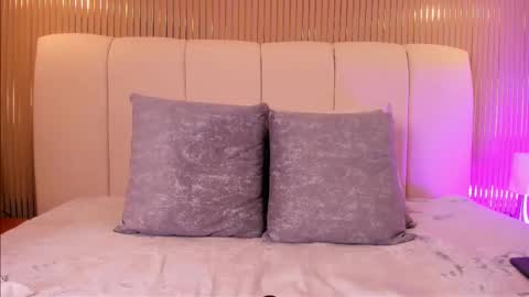 M A R I E online show from February 16, 12:58 pm