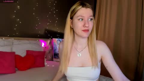 mariel_brown online show from November 13, 9:12 am