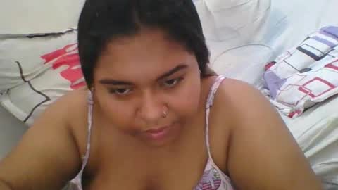 marilyn_porto online show from May 6, 4:35 pm