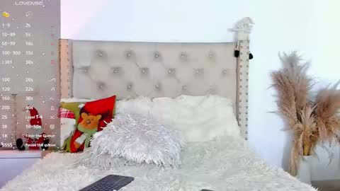 marilynrossy online show from December 18, 4:30 am