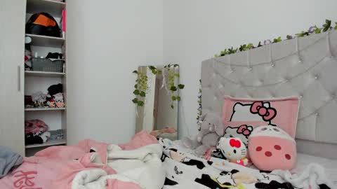 Snapshot of marin_kitoko chatting on January 21, 8:43 pm Marin kitoko online show from January 21, 8:43 pm