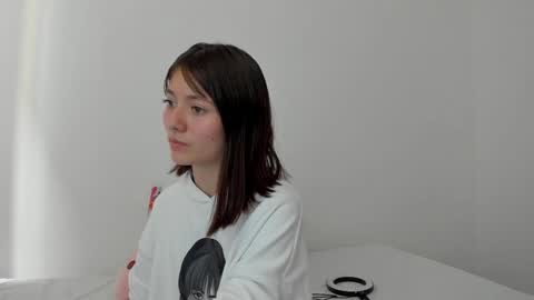 Snapshot of marin_kitoko chatting on February 8, 7:16 pm Marin kitoko online show from February 8, 7:16 pm