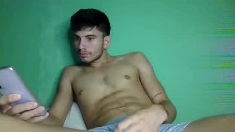 mariobrosss517470 online show from January 4, 11:27 pm