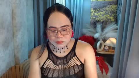 LEAH online show from June 30, 7:45 pm