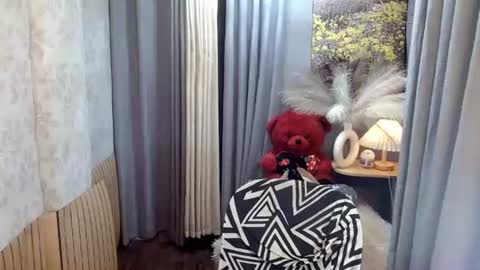 LEAH online show from June 21, 11:11 pm