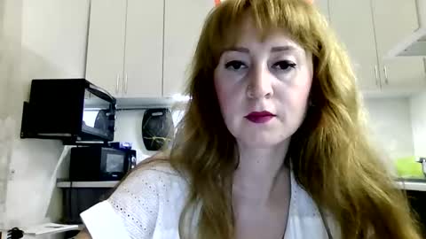 mariza_love359092 online show from March 25, 7:09 pm