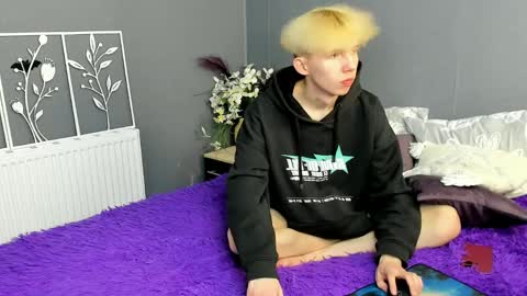 mark_brain online show from April 23, 12:24 pm