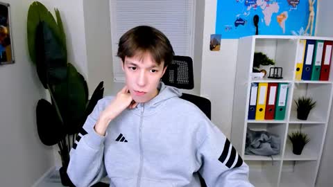 Mark online show from January 9, 3:17 pm