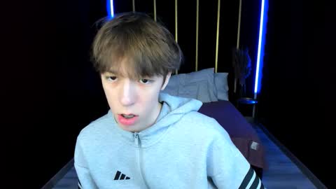 Mark online show from February 23, 10:50 am