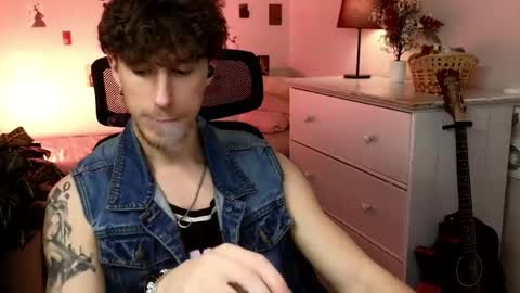 mark_caron online show from April 16, 8:09 pm