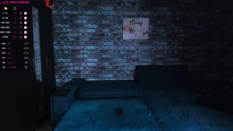 Mark online show from September 30, 7:30 am