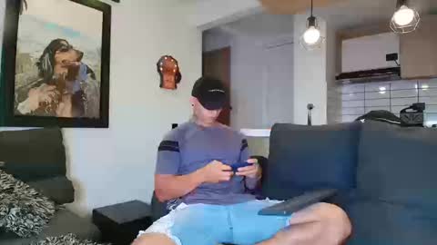 Snapshot of marko_toro__ chatting on September 16, 10:46 pm Sebastian online show from September 16, 10:46 pm