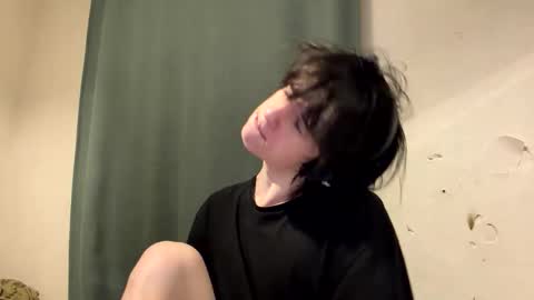 Mark online show from April 5, 6:16 pm