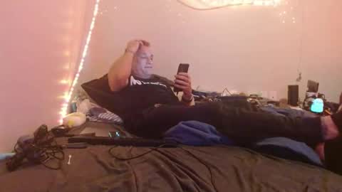 markymark101825061 online show from January 26, 6:38 am